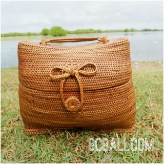 unique handwoven full handmade natural ata grass handbag bali