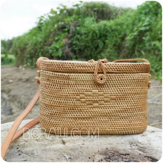 classic design cosmetic rattan straw bags full handwoven bali