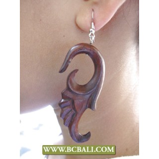 Unik Wooden Earring Hand Carving