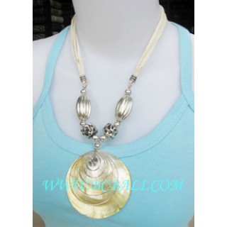 Mother Of Pearl Seashell Necklace Pendants