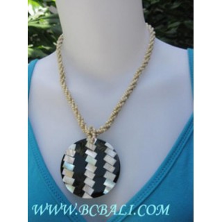 Black Shell Motif Necklaces Pendants