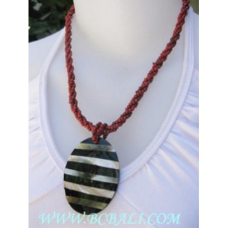 Shell Pendant Neck Choker