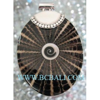 Black Resin Shell Pendant Silver