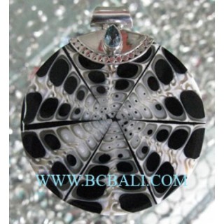 Black Shell Resin Pendant Silver