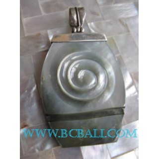 Mother Pearls Silver Pendant