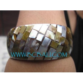 Bali Shells Bangle