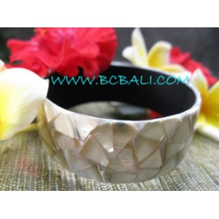 Bali Shells Bangle Resin Shine