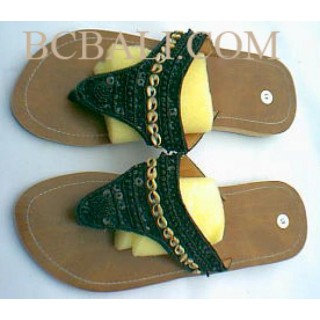 Sandals With Beads Shell