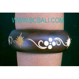 Casual Bracelets Wooden Motif