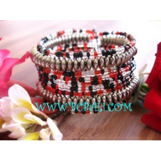 Woman Beads Bracelets Handmade