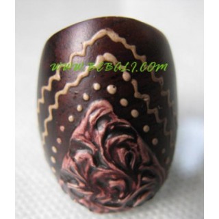 Woods Painted Finger Flowers Ring