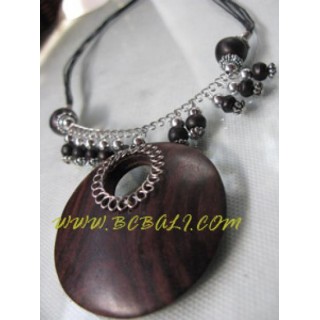 Ladies Wooden Pendant Necklaces