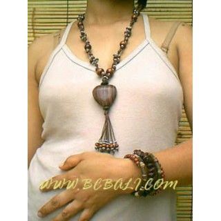 Sono Wood Necklace