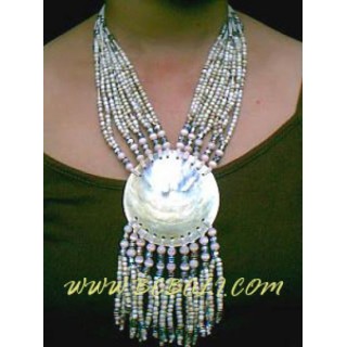 Beaded Pearl Pendant Necklaces