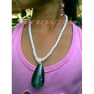 Black Shell Necklaces Pendant