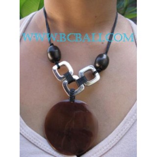 Black Shell Pendant Stainless