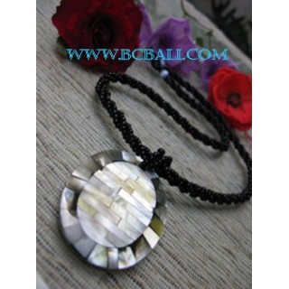 Fashion Bead Necklace With Shell Pendant Resin