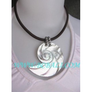 Snaily Shell Satinless Necklace