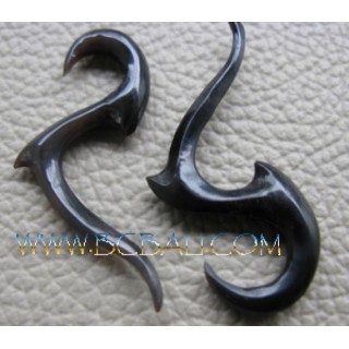 Tribal Solid Design Horn Carving