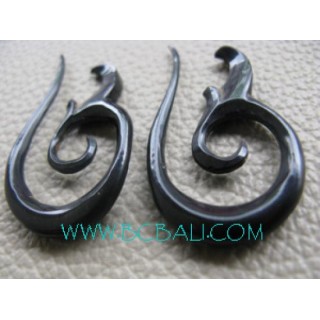 Tribe Earring Horn Black