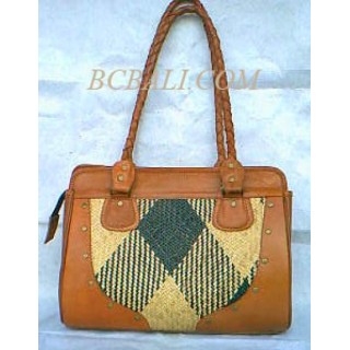 Casual Handbags Leather Rattan 