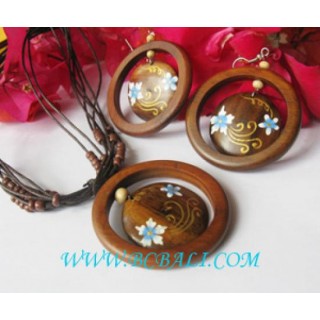 Wooden Set Of Jewelry