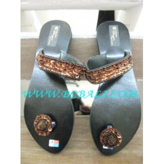 Toe Loops Full Bead Sandal