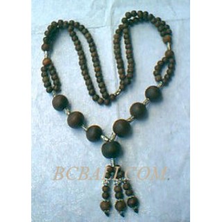 Fashion Necklace With Wood