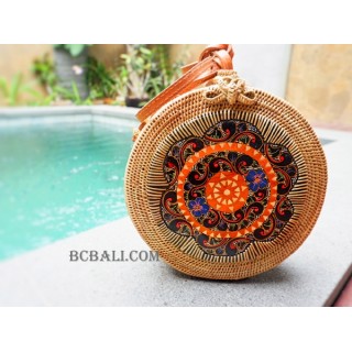 natural rattan sling bag circle with wood hand painted